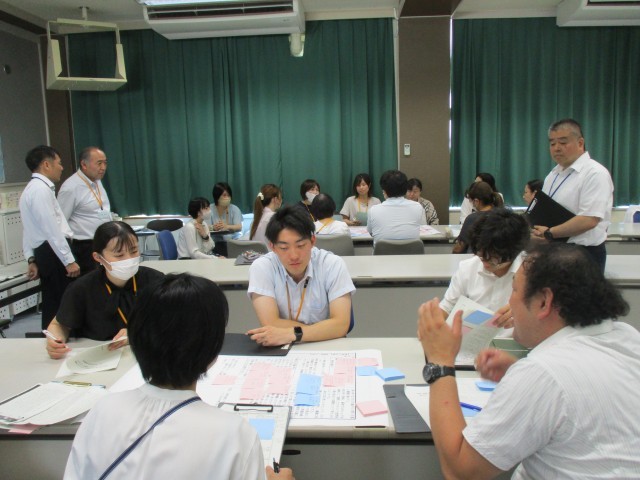 職員研修の様子